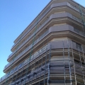2013 dec 14 curved building scaffold japanese text
