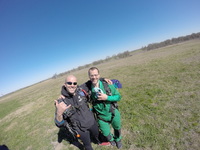 208 Rob first skydive Rob Joe arrival