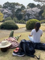 2020 mar 22 shinjuku gyoen meditation nathan sleeping hai meditation