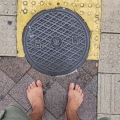2021 oct 16 barefoot on manhole yellow tactile paving