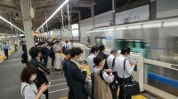 2022 jun 16 train leaving yoyogi uehara station 