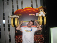 Helping Rob get strong in Hong Kong 21 June 2008
