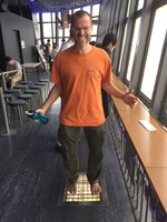 098 tokyo tower look down