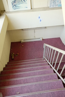 2021 apr 27 12:10:56 stairs down to 2 in akayako hotel