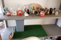 2021 apr 27 12:13:53 francois and figurines in akayako hotel