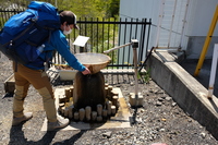 2021 apr 27 12:49:04 jason washing hands in basin