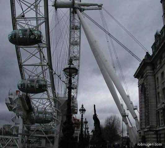 31804side london eye