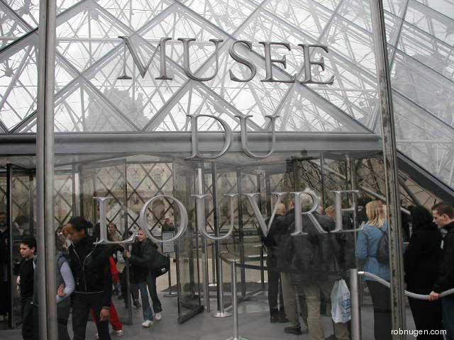 32136louvre_entrance