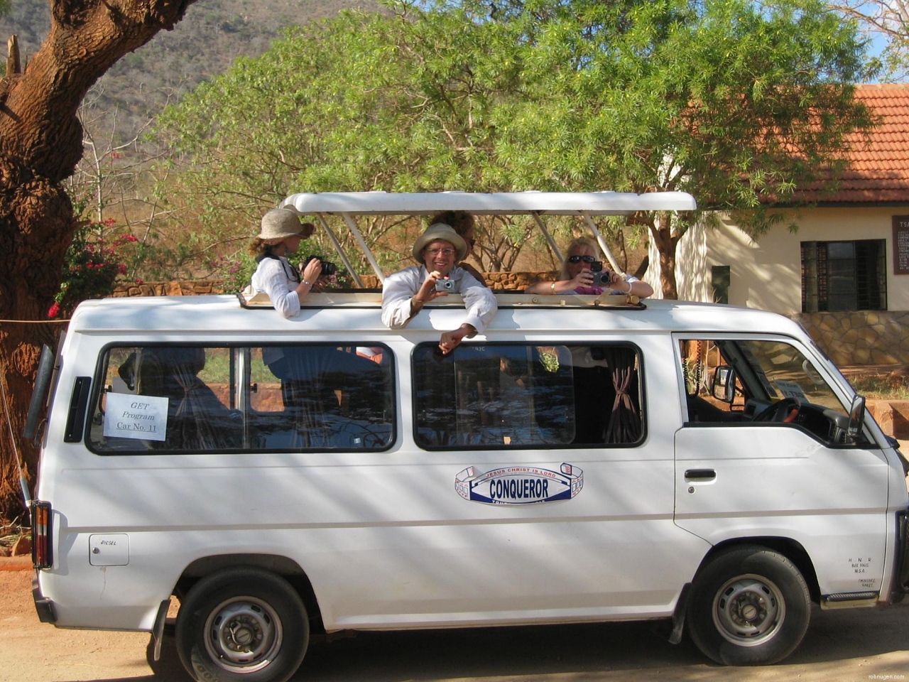 safari van