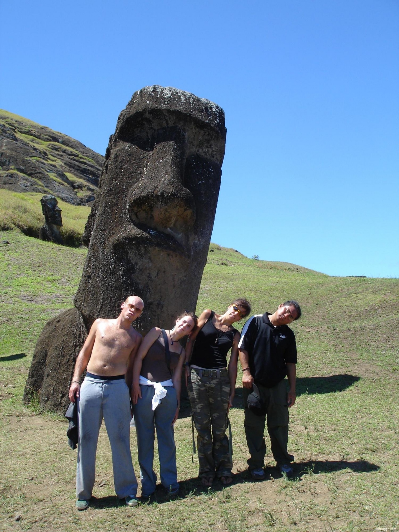 tilt moai