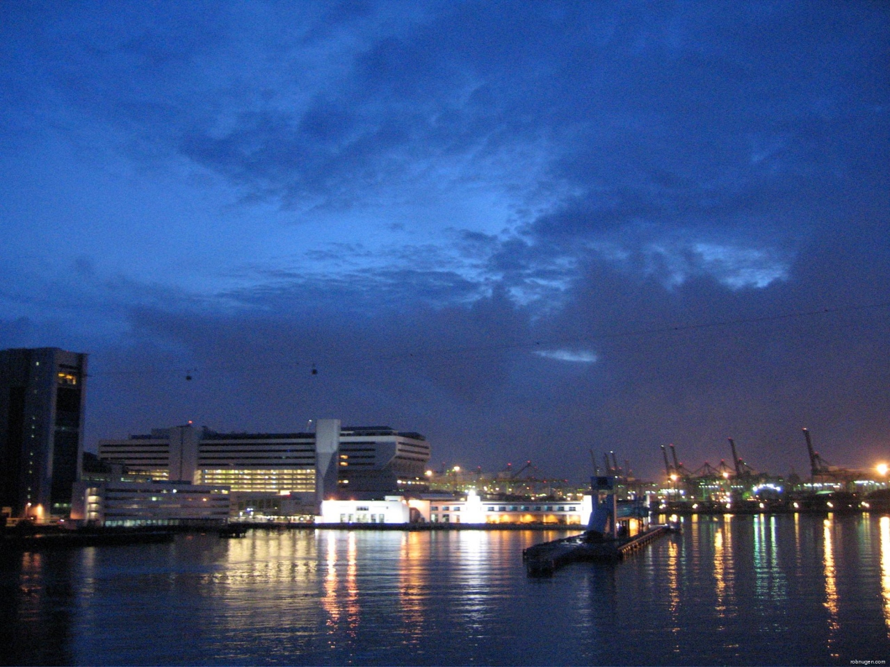 Singapore AM first two gondolas