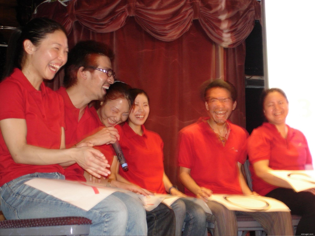 Yuki, Nori, Rie, Kyoko, Kentaro, Maiko laughing