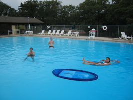 Tanner, Jason, Francois, Lilly in pool