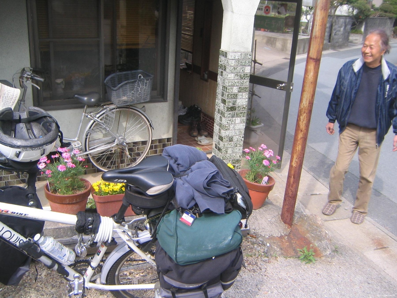 Arrival at Koji's, 2:30pm (after riding 7 days)