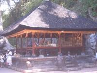 goa lawah temple priest