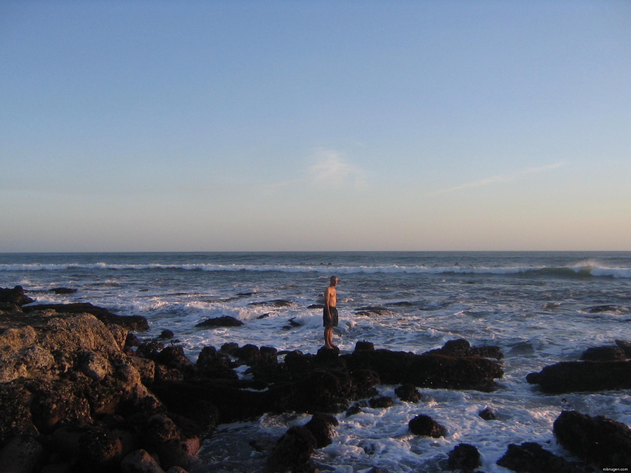 lot of waves at Tanah Lot - 10