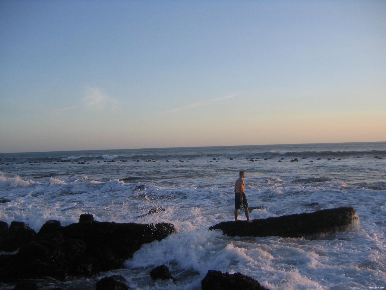lot of waves at Tanah Lot - 15